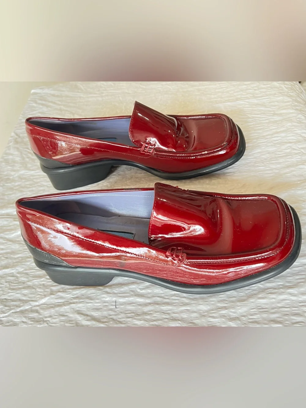 Kenneth Cole Reaction Women's Red Patent Loafers